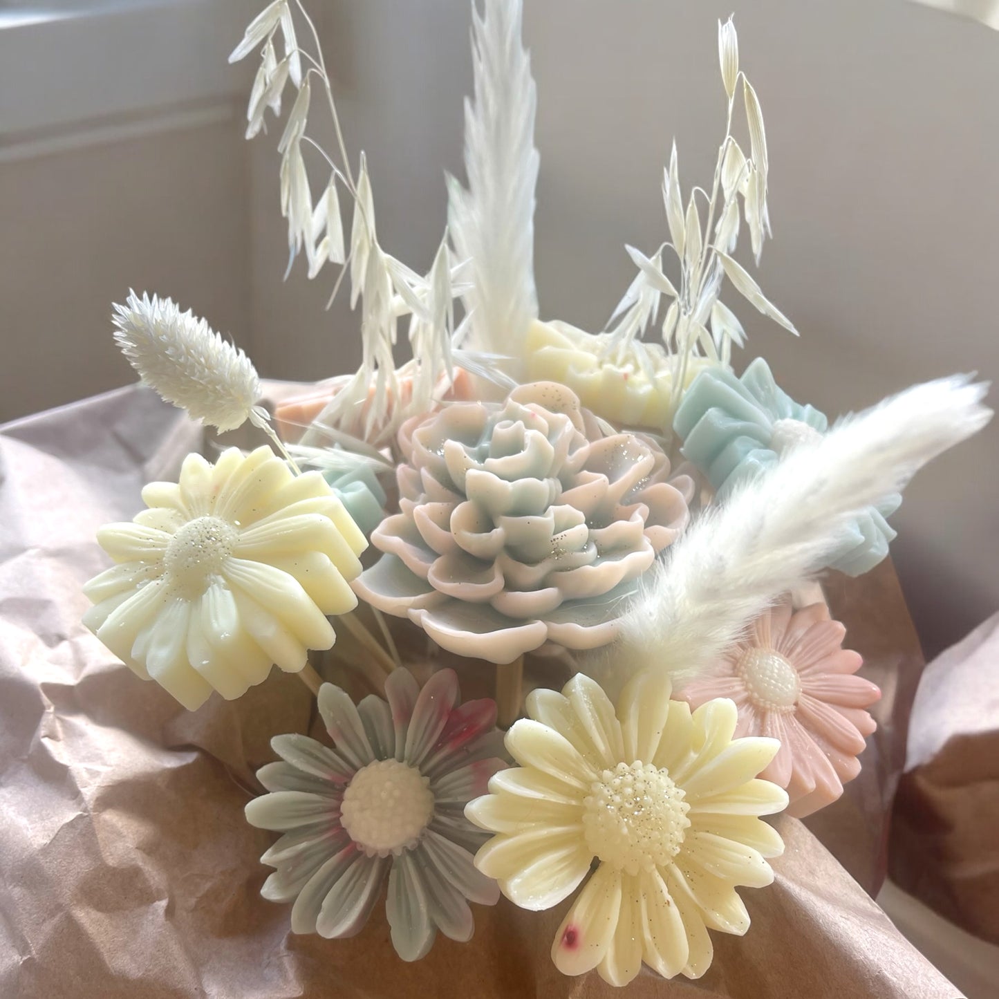 Flower Bouquet Candle and Melt